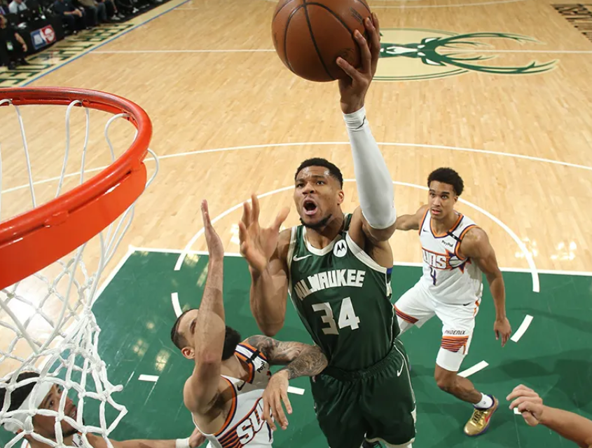 Doinb在法国队比赛中连败，爆冷引发热议！